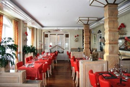 фото отеля Hotel Restaurant Roche De Vic Albussac