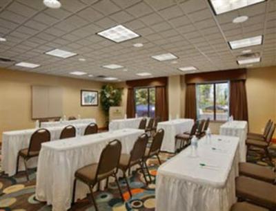 фото отеля Wingate Inn Wilmington (North Carolina)