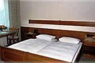 фото отеля Hotel Garni am Rotkappchenwald
