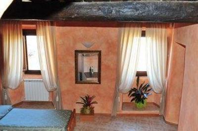 фото отеля Ostello Locanda Arcos Hotel Anticoli Corrado
