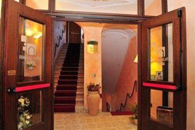 фото отеля Ostello Locanda Arcos Hotel Anticoli Corrado
