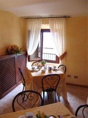 фото отеля Ostello Locanda Arcos Hotel Anticoli Corrado