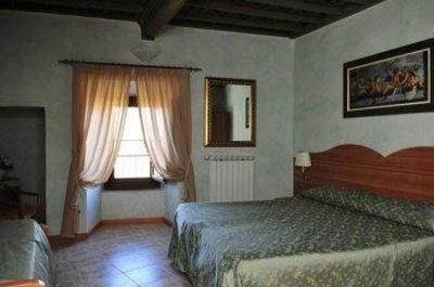 фото отеля Ostello Locanda Arcos Hotel Anticoli Corrado
