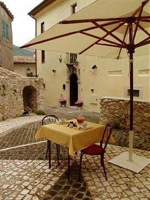 фото отеля Ostello Locanda Arcos Hotel Anticoli Corrado