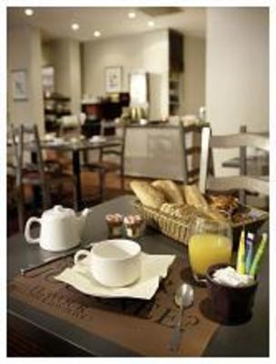 фото отеля Hotel Kyriad