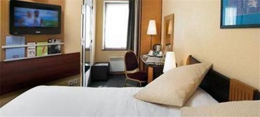 фото отеля Hotel Kyriad