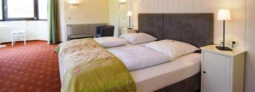 фото отеля Raucherhansl Landgasthof und Hotel Loiching