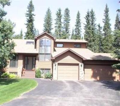 фото отеля Redwood Meadows Bed and Breakfast