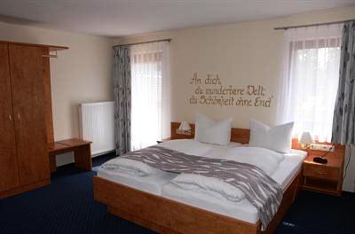 фото отеля Hotel Seeblick Obing