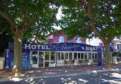 фото отеля Hotel du Theatre Frejus