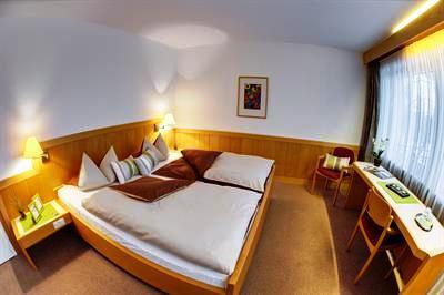 фото отеля Autobahnmotel Steigerwald Sud