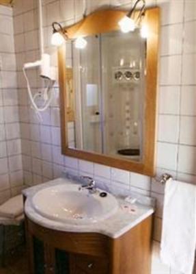 фото отеля Hostal Avenida Tarancon