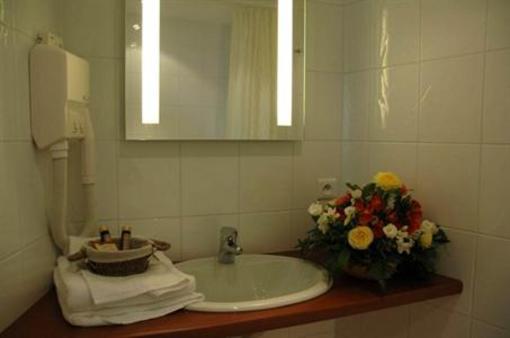 фото отеля L'Ermitage Hotel Haguenau