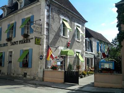 фото отеля Hotel Restaurant Saint Pierre Cravant