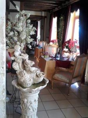 фото отеля Hotel Restaurant Saint Pierre Cravant