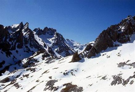 фото отеля Naranjo de Bulnes