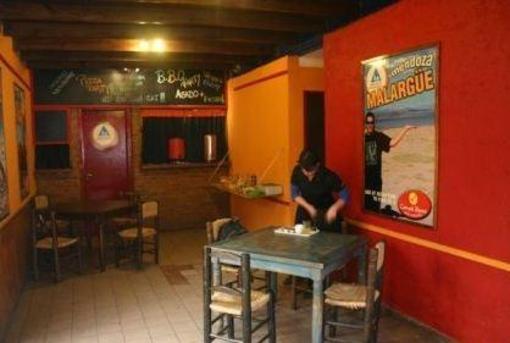 фото отеля Hostel Mendoza Backpackers