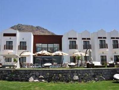 фото отеля Small Beach Hotel