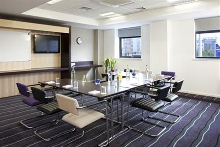 фото отеля Holiday Inn Express Dundee