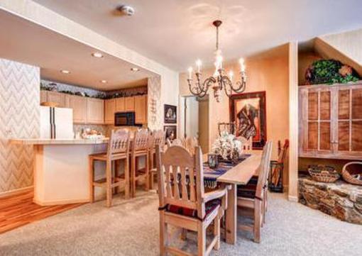 фото отеля Seasons Lodge At Arrowhead Edwards