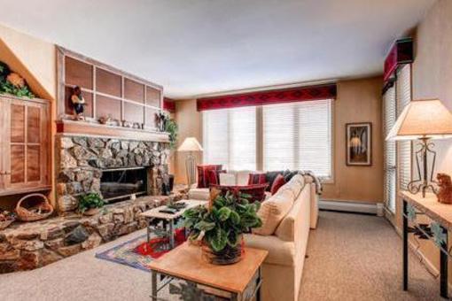 фото отеля Seasons Lodge At Arrowhead Edwards