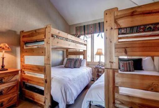 фото отеля Seasons Lodge At Arrowhead Edwards