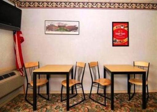 фото отеля Econo Lodge Bellefonte