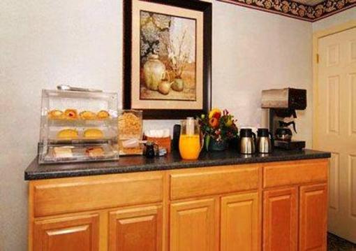 фото отеля Econo Lodge Bellefonte