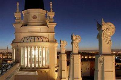 фото отеля ME Madrid Reina Victoria