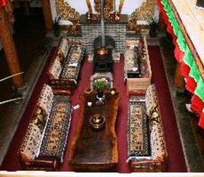 фото отеля Shangri-la Tibetan Family Inn