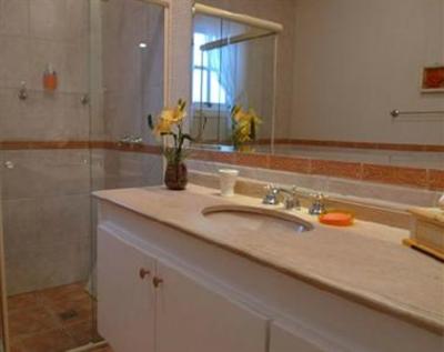 фото отеля Estalagem Suites