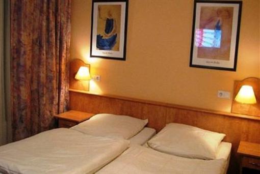 фото отеля Hotel Europa Krefeld