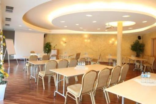 фото отеля Hotel Classic Rzeszow