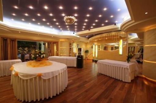 фото отеля Hotel Classic Rzeszow