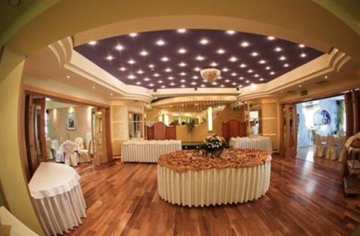 фото отеля Hotel Classic Rzeszow