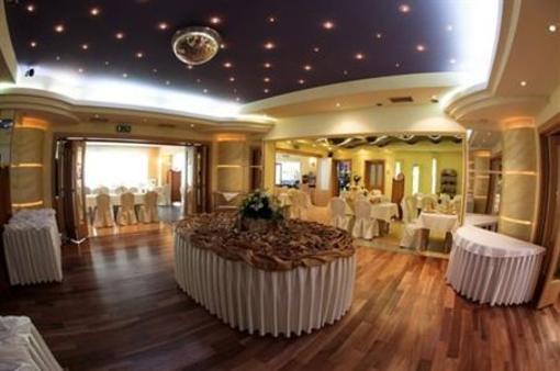 фото отеля Hotel Classic Rzeszow