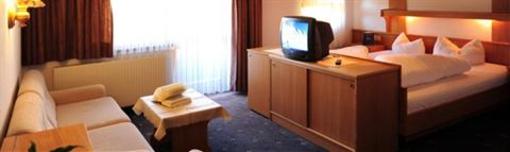 фото отеля Hotel Hubertus Serfaus