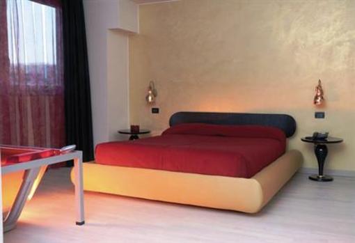 фото отеля Hotel Kristal Zanè