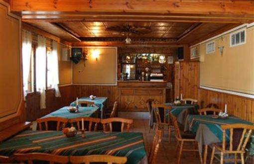 фото отеля Chuchura Family Hotel