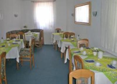 фото отеля Hotel Barbarossa Gelnhausen