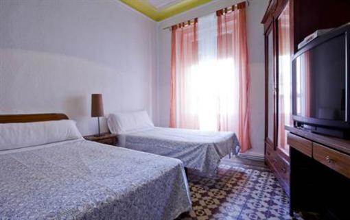 фото отеля Hostal Noviciado