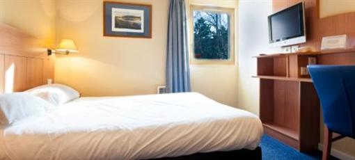 фото отеля Kyriad Villeneuve la Garenne