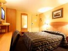 фото отеля Kyriad Villeneuve la Garenne