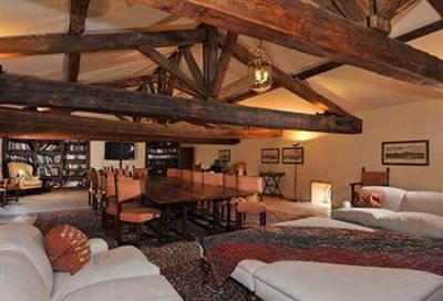 фото отеля Hotel Chateau De Bagnols