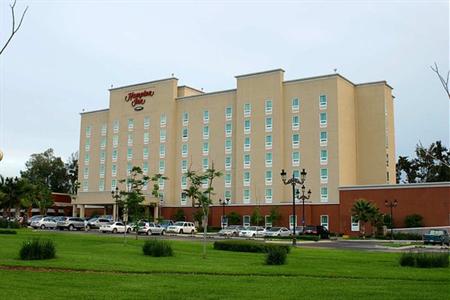 фото отеля Hampton Inn by Hilton Guadalajara Aeropuerto El Salto