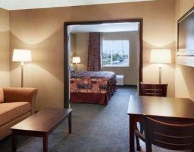 фото отеля Super 8 Bonner Springs