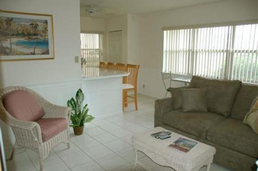 фото отеля Pelican Place Apartments Pompano Beach