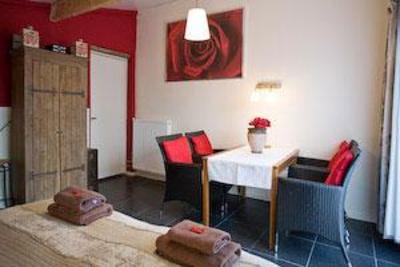 фото отеля Bed and Breakfast 't Klooster Maastricht