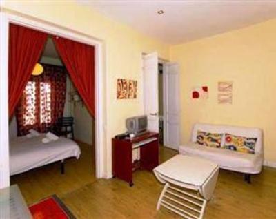 фото отеля Apartamentos Plaza de Espana