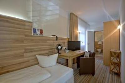 фото отеля Hotel Petul City Essen